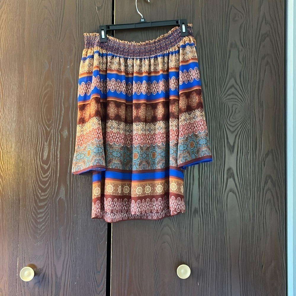 Rose + Olive off the shoulder 3/4 sleeved Boho blouse. Size Large.